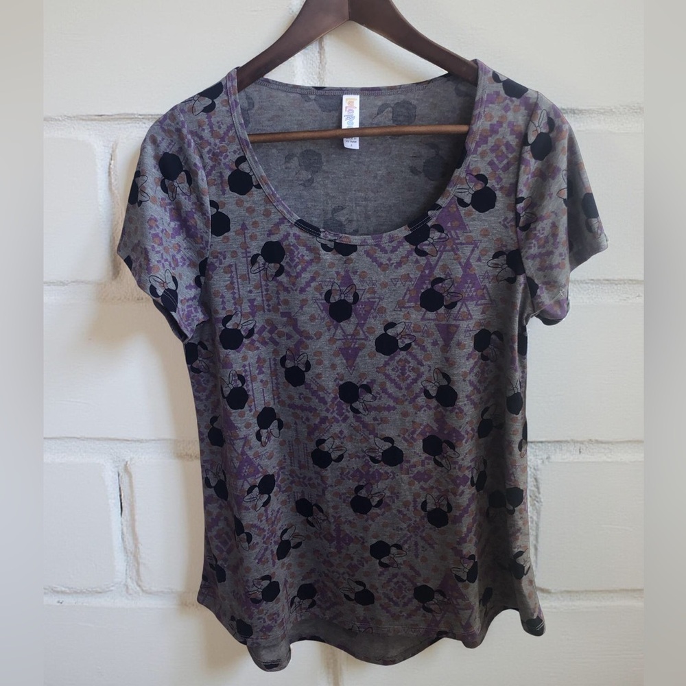 NWT LulaRoe Classic Disney Graphic Tee  - Small